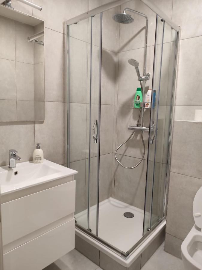 Leeuwerik Studio Apartment Antwerpen Bagian luar foto
